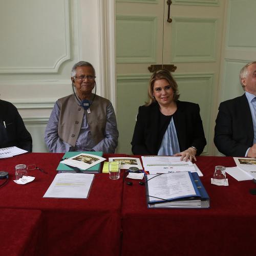 Professeur Latifee, Professeur Muhammad Yunus, S.A.R. La Grande Duchesse et Monsieur Jean-Marie Sander