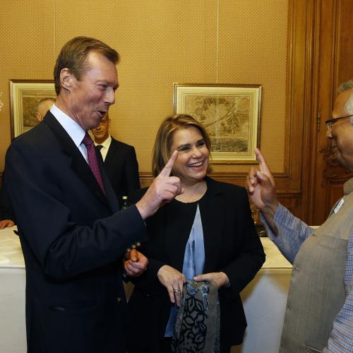 le Grand-Duc, la Grande-Duchesse et le Professeur Yunus